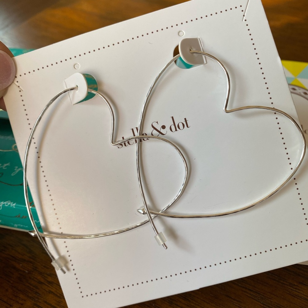 Stella & Dot Essential Hammered Heart Silver Hoops